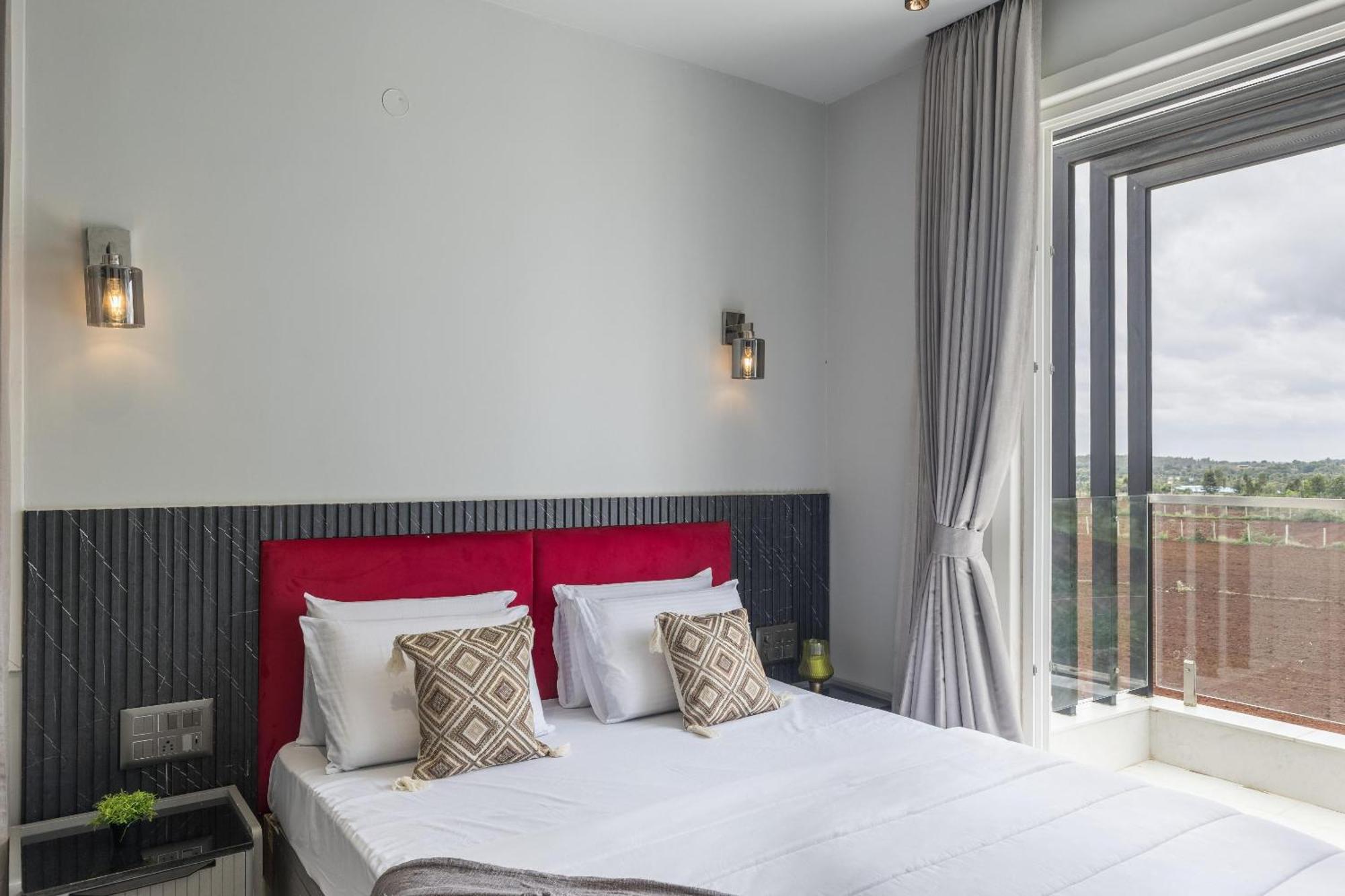 Celestial Sapphire Villa Pvt Pool Veg Food 4Bhk Dod Ballapur Ngoại thất bức ảnh