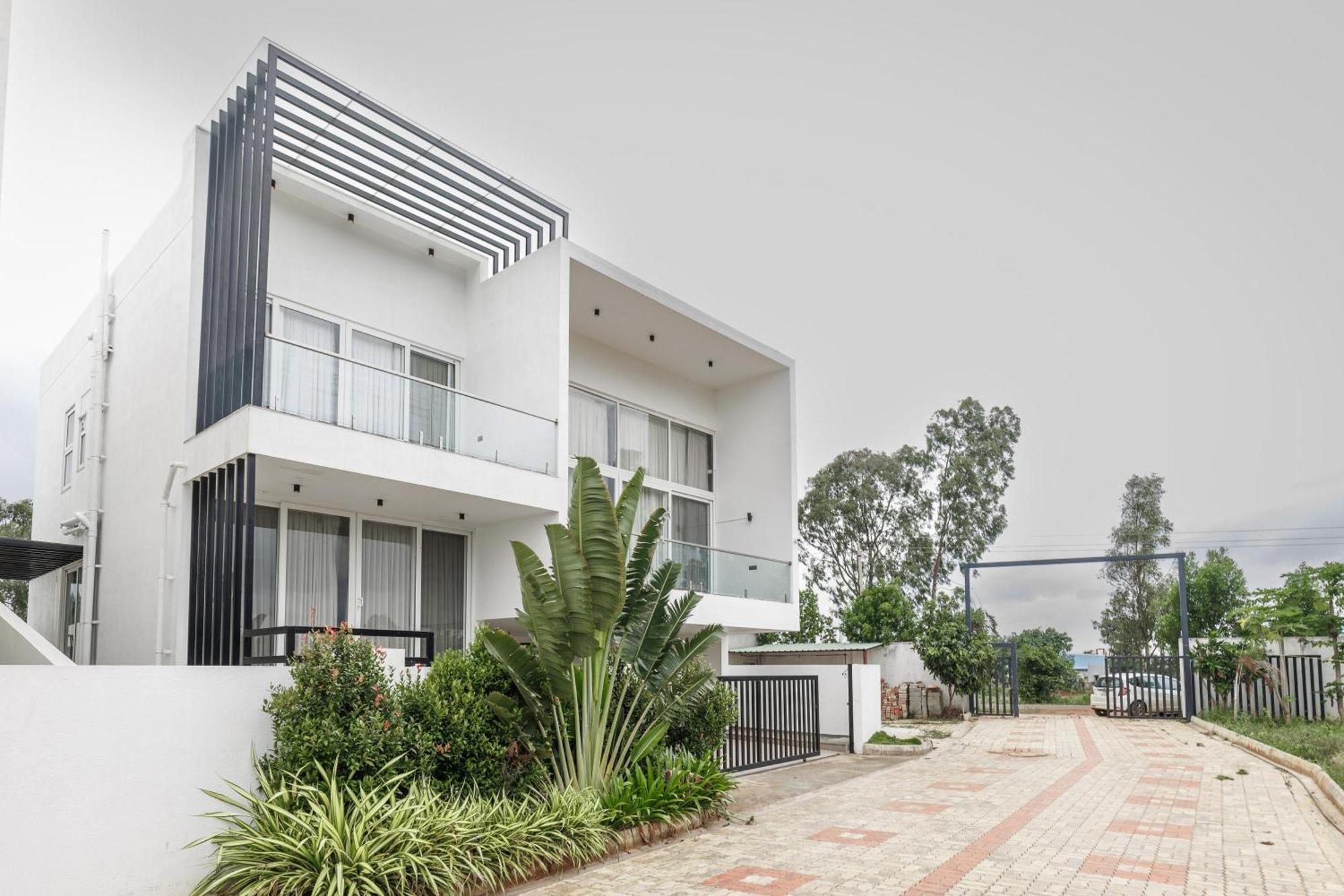 Celestial Sapphire Villa Pvt Pool Veg Food 4Bhk Dod Ballapur Ngoại thất bức ảnh