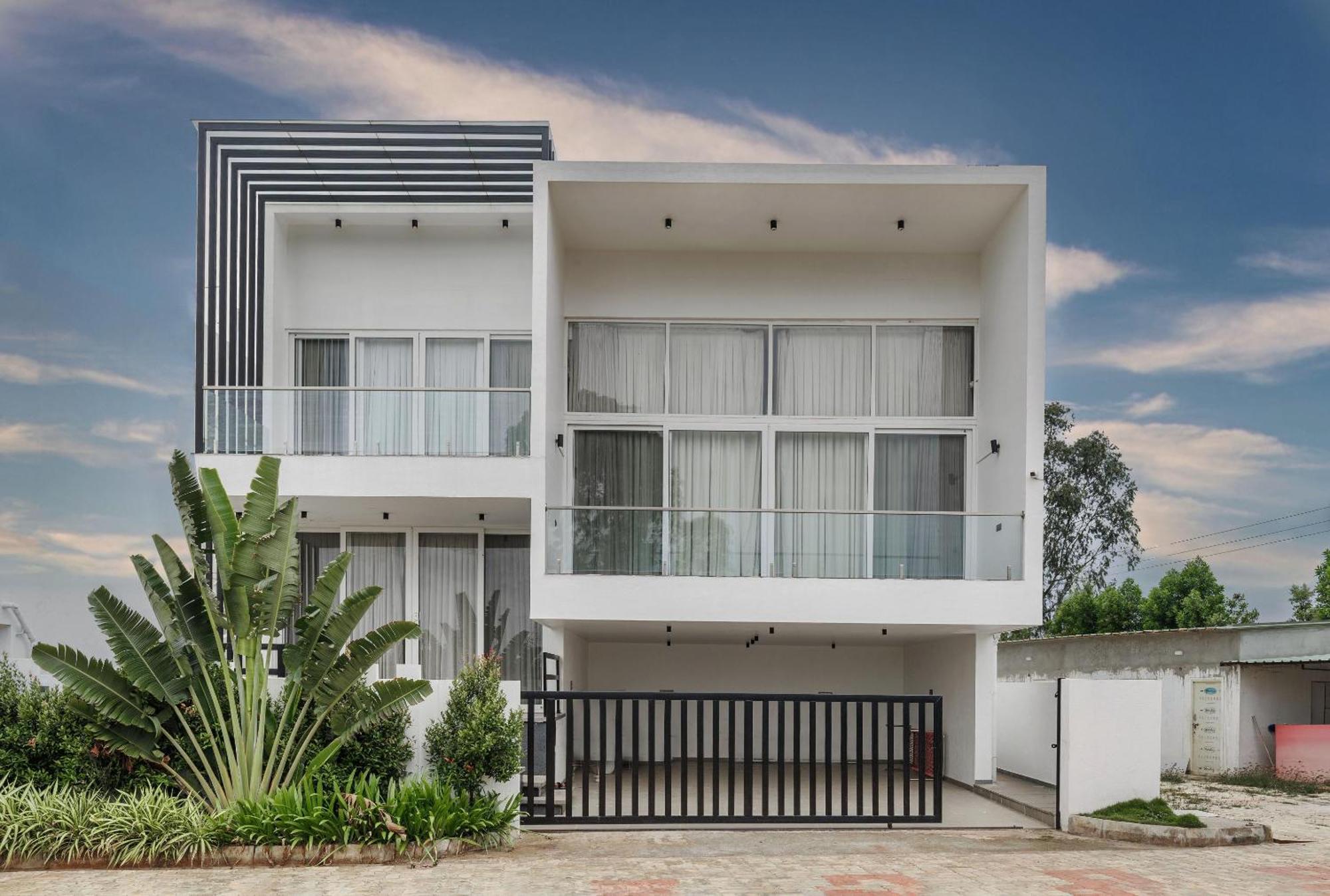 Celestial Sapphire Villa Pvt Pool Veg Food 4Bhk Dod Ballapur Ngoại thất bức ảnh